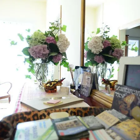 Alojamento de Acomodação e Pequeno-almoço Lucia